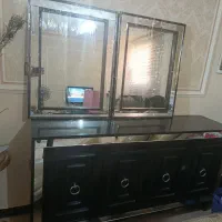 کنسول و آینه