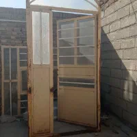 درب وپنجره فلزی
