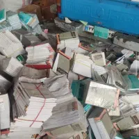 خرید ضایعات کتاب کاغذ دفتر برگه اچارمجله روزنامه
