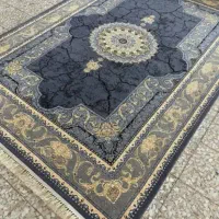// فرش لاکچری مدرن طرح فیروزه‌ای رنگ خاص