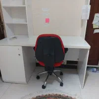 میز تحریر همراه چرخ سردوز