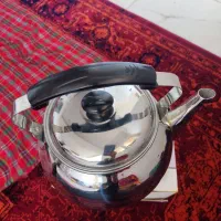 کتری و سبزی خرد کن