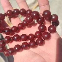 تسبیح کهربا کهنه کهنه
