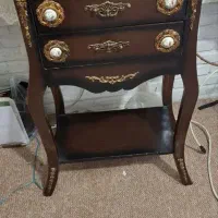 میز عسلی کنار سالن