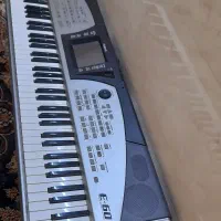 Workstation Roland E-60