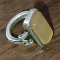 انگشتر نقره دست ساز عقیق عسلی
