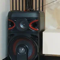 اسپیکر ایوا