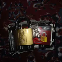 قفل آویز