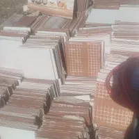 کاشی پشت کابینتی و کف سرویس