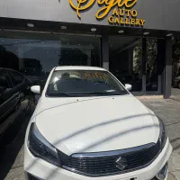 سوزوکی سیاز سفید و مشکی موجود تحویل درجا صفر خشک