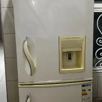 یخچال فریزر هیمالیا بدون برفک در حد نو
