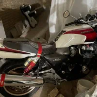 سی بی ۱۳۰۰ کاربرات