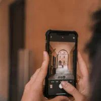 آکادمی زرین نیاز یه موبایلگراف دارد