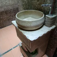 روشویی و آینه