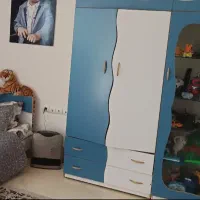 تخت و کمد
