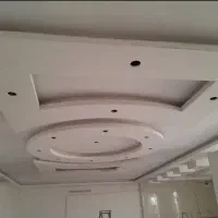 رنگ آمیزی ساختمان در پنجره وکناف