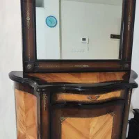 کنسول و آینه