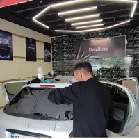 نصب شیشه دودی فقط ۹۹۰ ضمانتی شهر ری