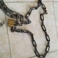 وسایل موتورقفل و تاق موتور و زنجیر با قفل خوب