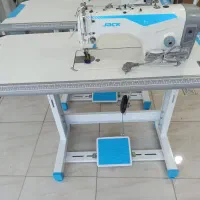 فروش f5 شرکتی با میز وپایه جدید آکبند