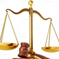 استخدام وکیل