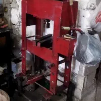 دستگاه پرس