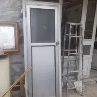 درب آلومینیوم سرویس