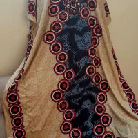 تعدادی پانچ وپیراهن زنانه