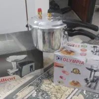 دوعدد چرخ گوشت.یک عددپلوپز.یخچال.فریزر.لباسشویی