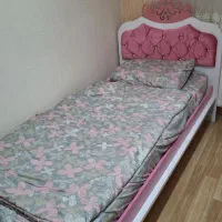 تخت و کمد