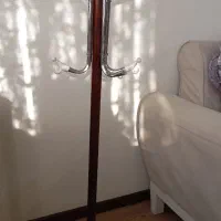 چوب رختی پابه سنگی