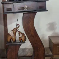 میز  گرامافون ،یا میز تلفن