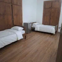 فقط خانم دانشجو یا شاغل ( خوابگاه ) (آزادی)