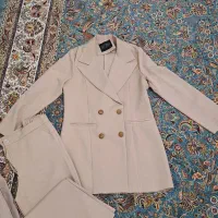 کت و شلوار در حد نو سایز ۳۸