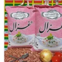 متصدی پخش کننده برنج