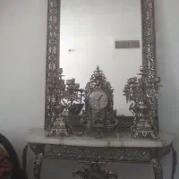 آینه و شمعدان برنجی
