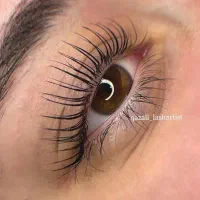 خدمات لیفت و لمینت مژه و ابرو