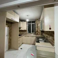 ۴۶متر/طبقه اول/نور مستقیم/پارکینگ موتو/چندسال بشین