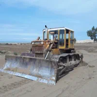 فروش یک دستگاه بلدوزر ۶۵