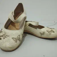 کفش بچگانه