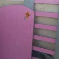 تخت کودک کار کرده