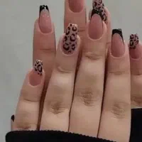 کاشت ناخن در منزل