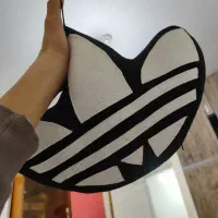 بالشتک آدیداس