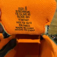 نیم‌بوت بچگانه سالم و تمیز