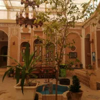رهن و اجاره منزل‌  2خواب طبقه دوم