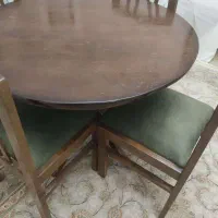 میز و صندلی