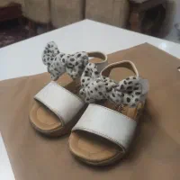 کفش بچگانه