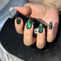 کاشت ناخن (مدل هم میپذیرم)
