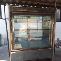 یخچال ویترینی مناسب رستوران وشیرینی فروشی