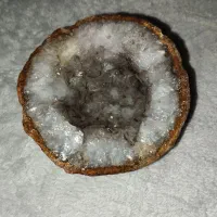 سنگ قیمتی ژئود